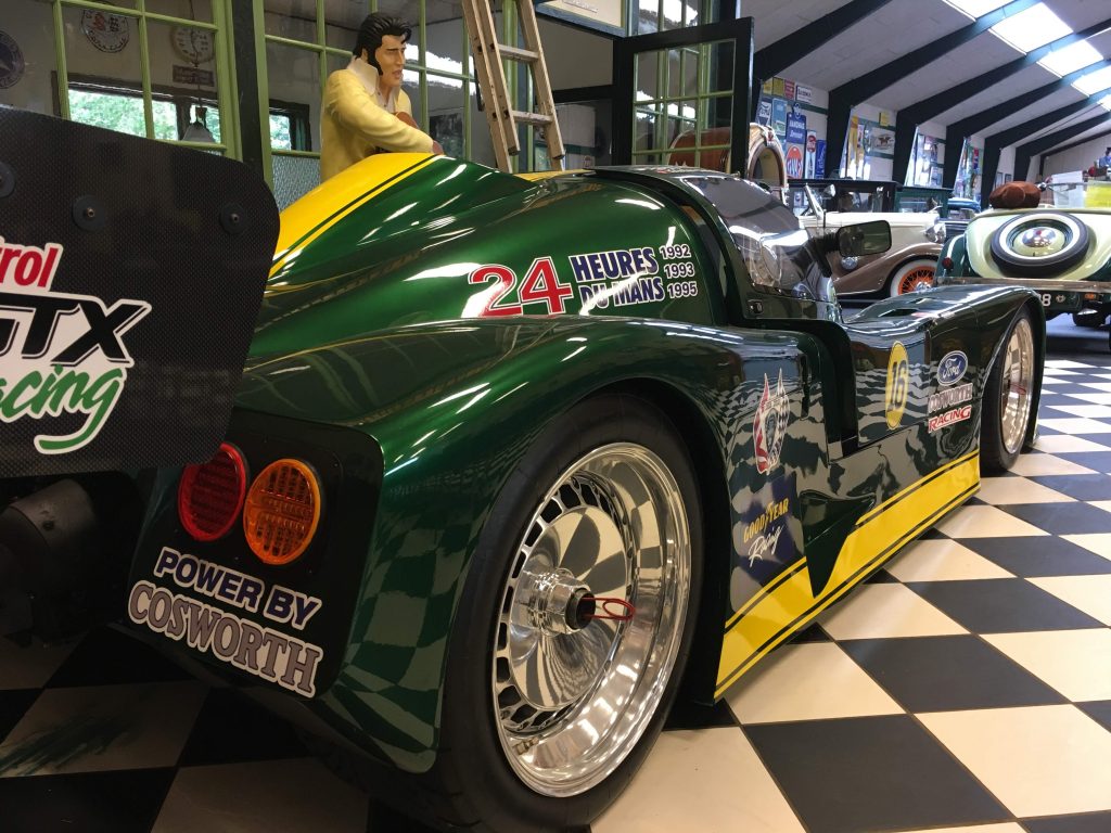 Ikonisk Le Mans racer hos Læborg Autohandel fanger SuitRace.com opmærksomhed. Det er Pro Sport 1994 LM3000-racerbil fra England